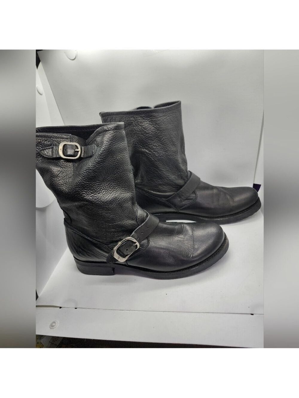 Frye Black Leather 1/2 Calf Boot Rubber Lug Soles Soft Buttery Tops Pull On Sz9B - Picture 4 of 8
